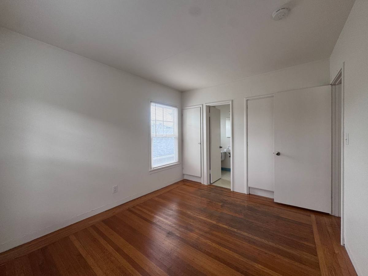 Apartment for rent at 2231 11th Ave, Sacramento, CA 95818