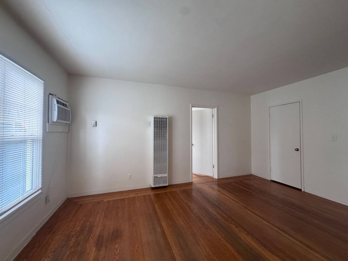 Apartment for rent at 2231 11th Ave, Sacramento, CA 95818