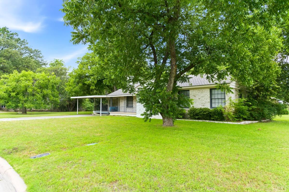House for rent at 3500 Corto Ave, Fort Worth, TX 76109