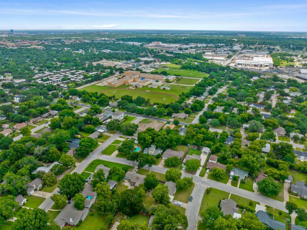 House for rent at 3500 Corto Ave, Fort Worth, TX 76109