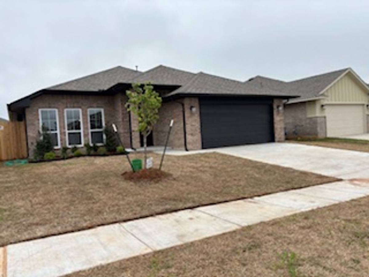 House for rent at 18200 Austin Court, Edmond, OK 73012
