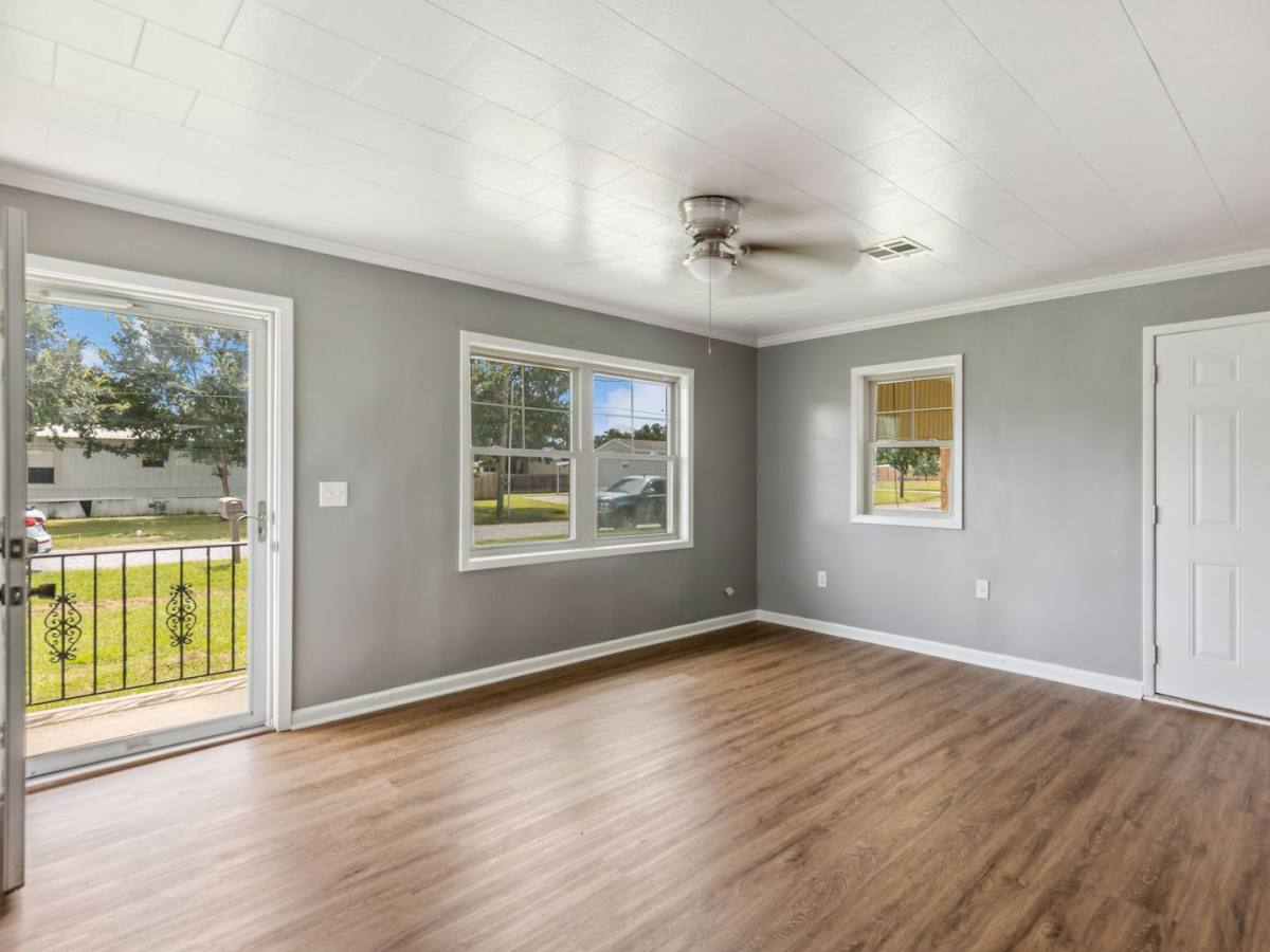 House for rent at 319 W Railroad Ave, Arnaudville, LA 70512