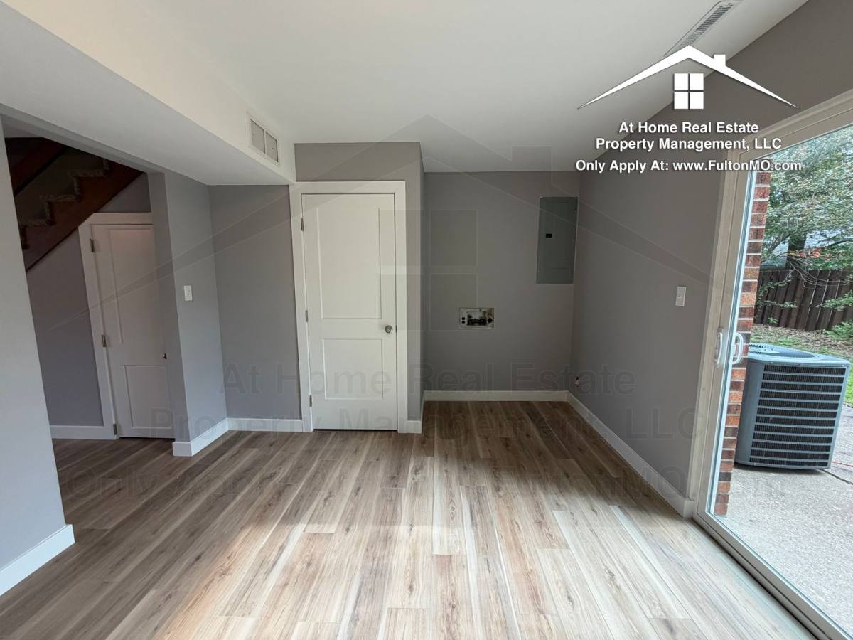 Apartment for rent at 545 Collier Lane, Fulton, MO 65251