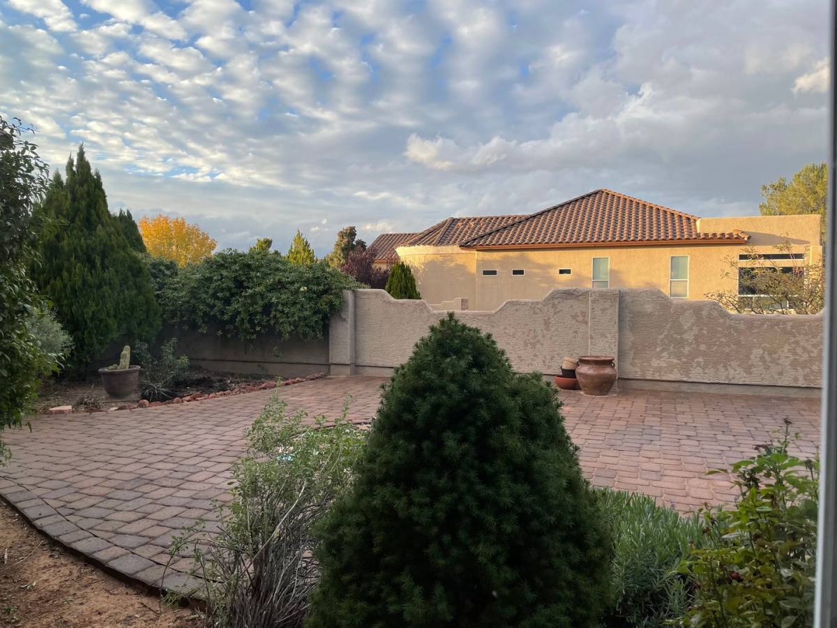 House for rent at 5715 E La Privada Dr, Cornville, AZ 86325