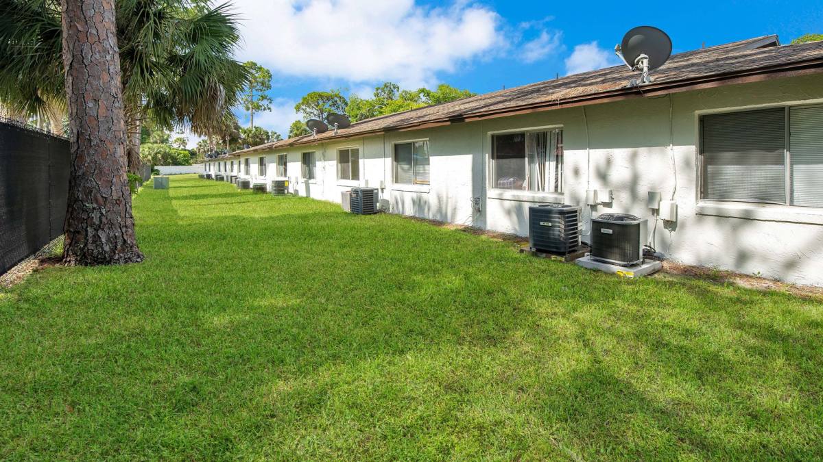 Apartment for rent at 1759 Eastern Rd, Daytona Beach, FL 32119
