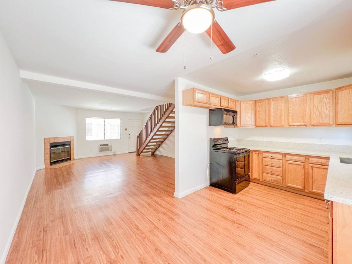 Apartment for rent at 3902- 3920 Howard Ave, Los Alamitos, CA 90720