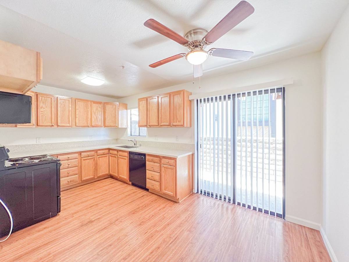 Apartment for rent at 3902- 3920 Howard Ave, Los Alamitos, CA 90720