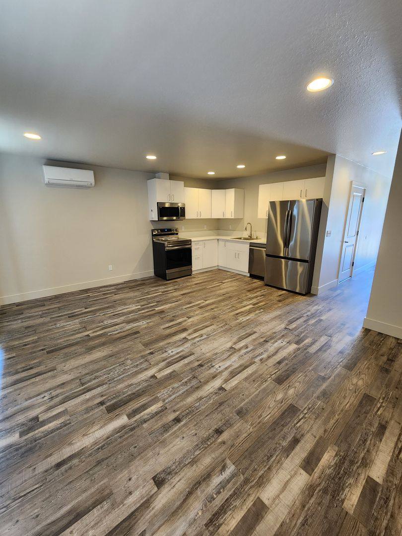 Townhouse for rent at 1004 Peach Rd, Winlock, WA 98596