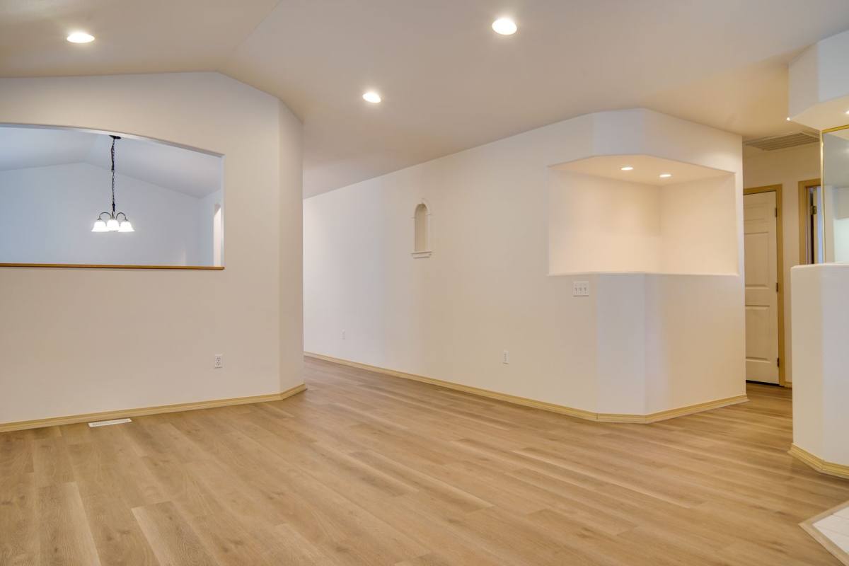 House for rent at 1910 N Court SE, Auburn, WA 98002