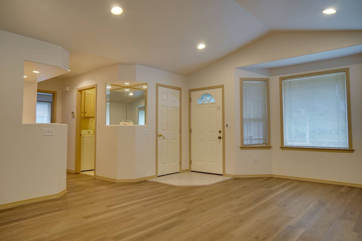 House for rent at 1910 N Court SE, Auburn, WA 98002