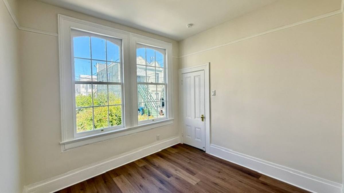Apartment for rent at 375-387 5th Ave, San Francisco, CA 94118