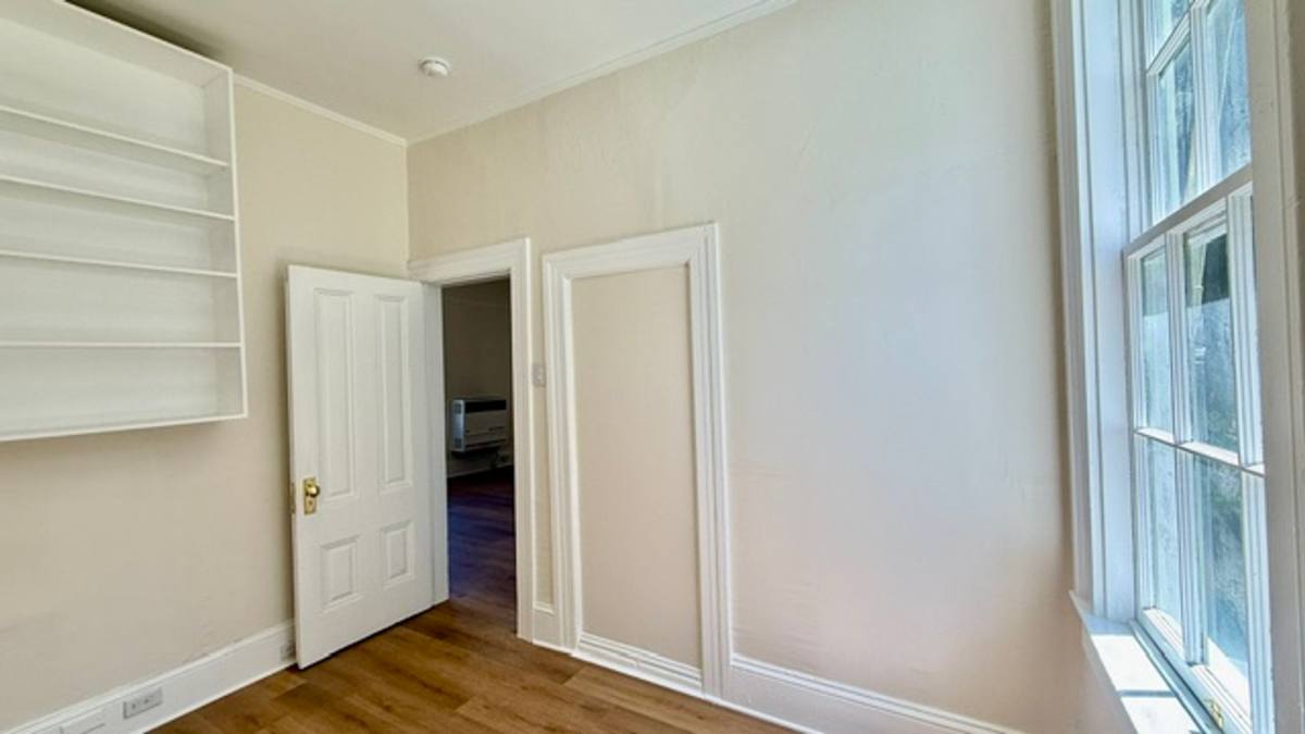 Apartment for rent at 375-387 5th Ave, San Francisco, CA 94118
