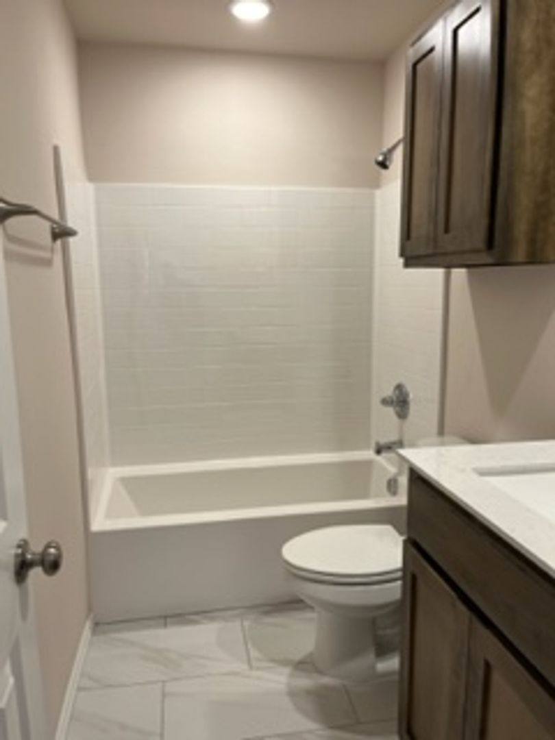 House for rent at 2921 NW 195th St, Edmond, OK 73012