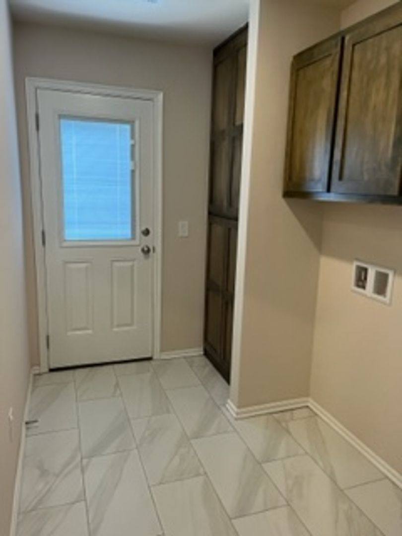 House for rent at 2921 NW 195th St, Edmond, OK 73012