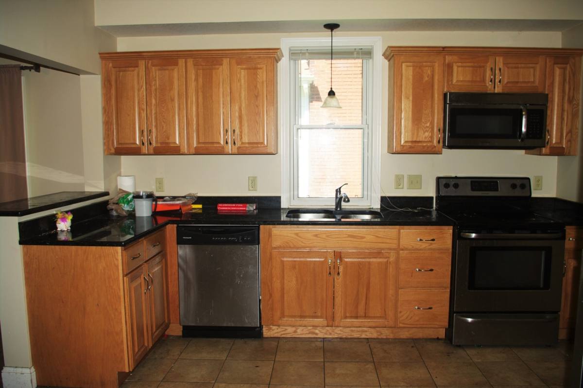 House for rent at 1677 Sherburne Ave, Saint Paul, MN 55104