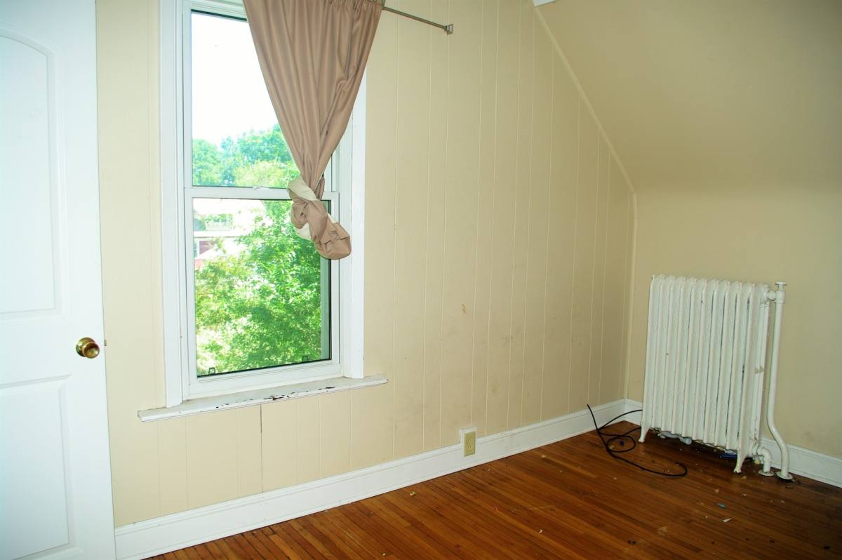 House for rent at 1677 Sherburne Ave, Saint Paul, MN 55104