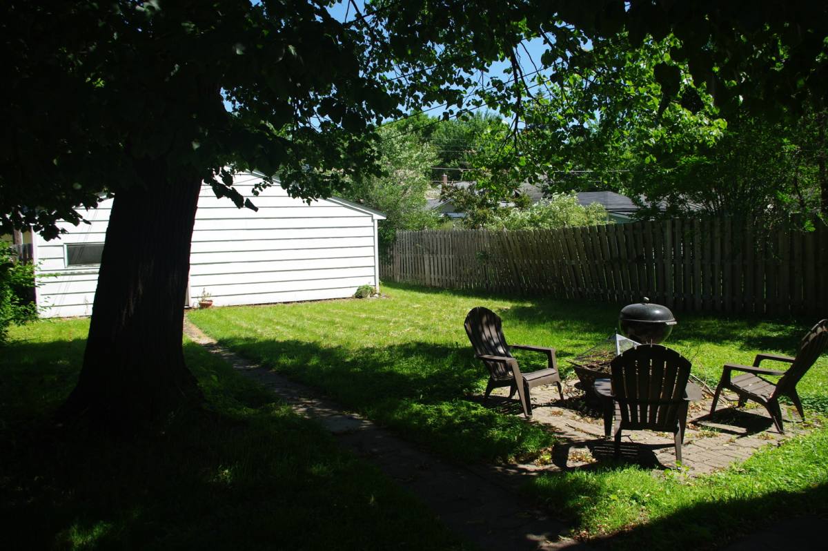 House for rent at 1677 Sherburne Ave, Saint Paul, MN 55104