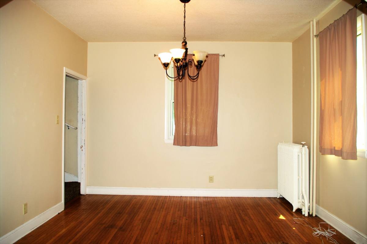 House for rent at 1677 Sherburne Ave, Saint Paul, MN 55104