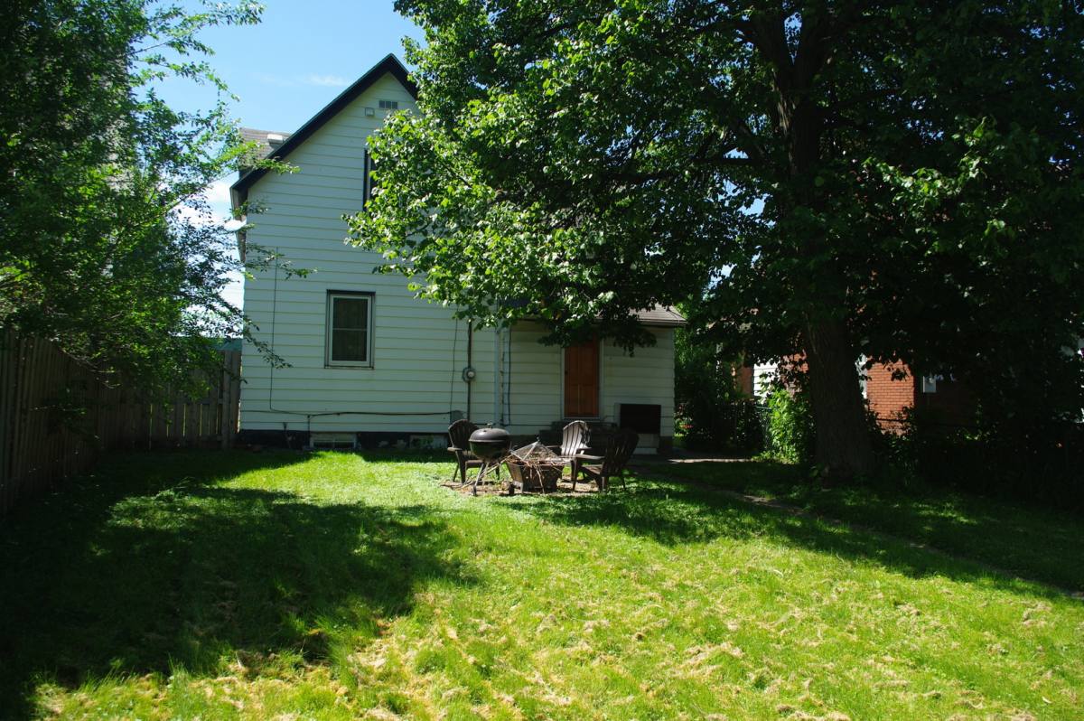 House for rent at 1677 Sherburne Ave, Saint Paul, MN 55104