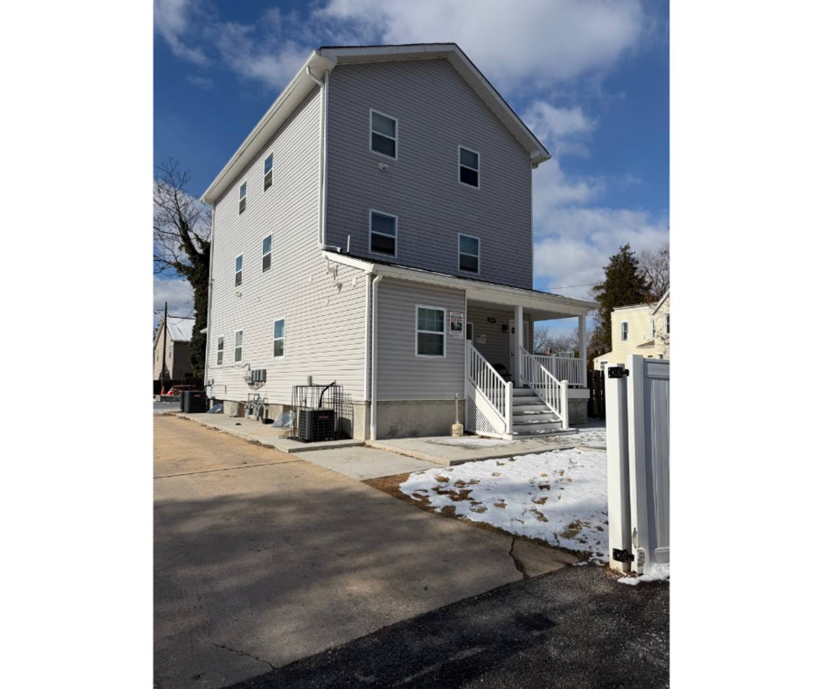 Townhouse for rent at 6504 Armstrong Ave, Baltimore, MD 21215