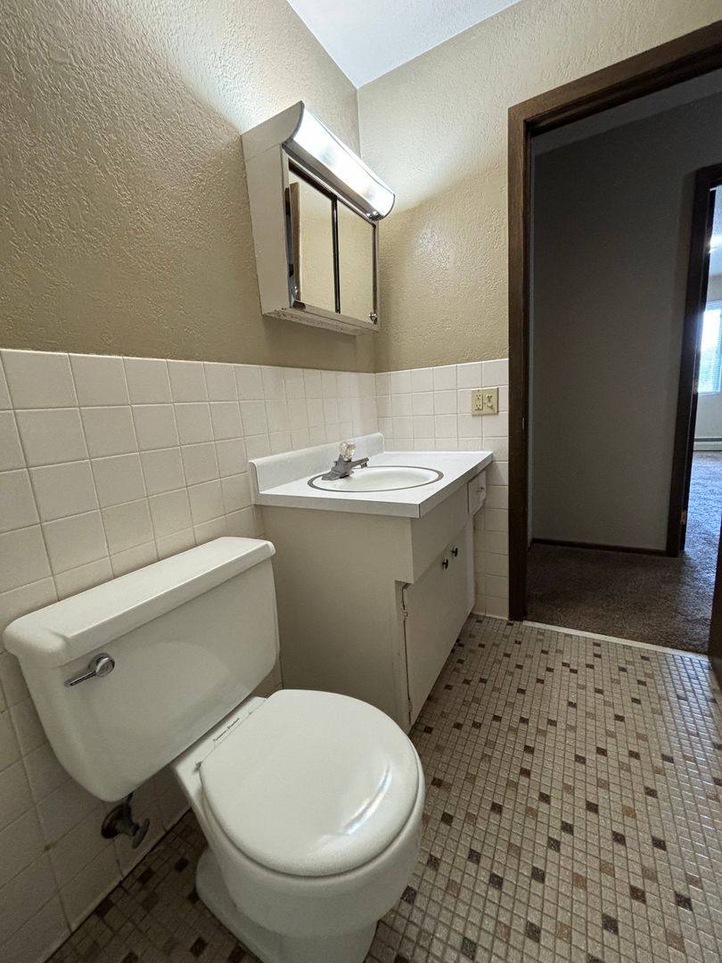 Apartment for rent at 41 Arlington Ave W, Saint Paul, MN 55117