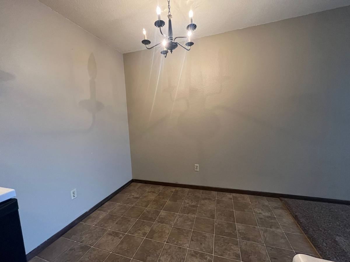 41 Arlington Ave W, St. Paul, MN 55117 - Apartment for Rent - Image 4