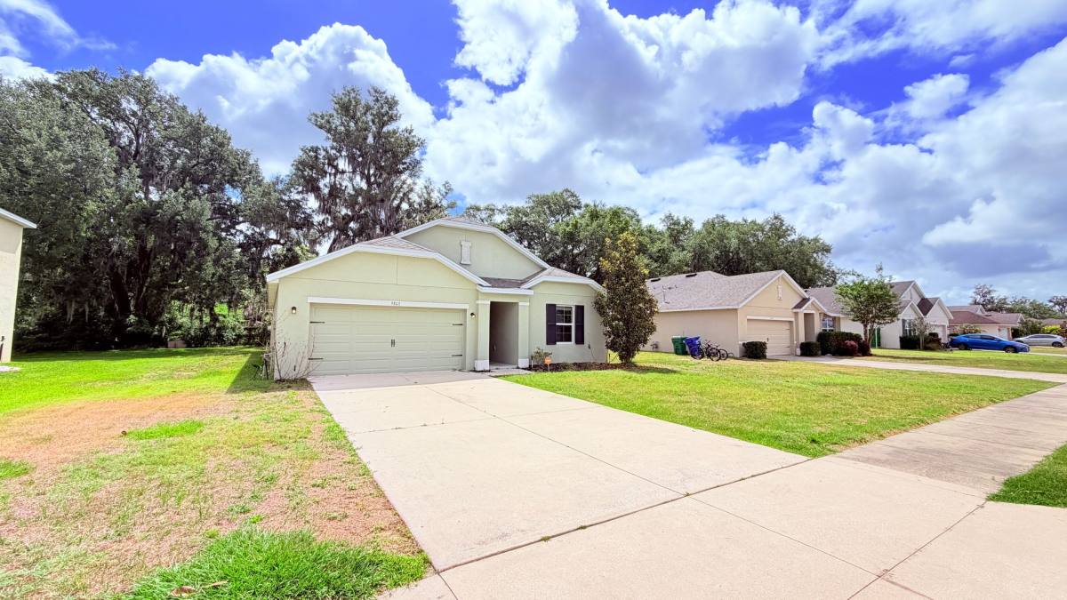 House for rent at 9803 Pepper Tree Place, Wildwood, FL 34785
