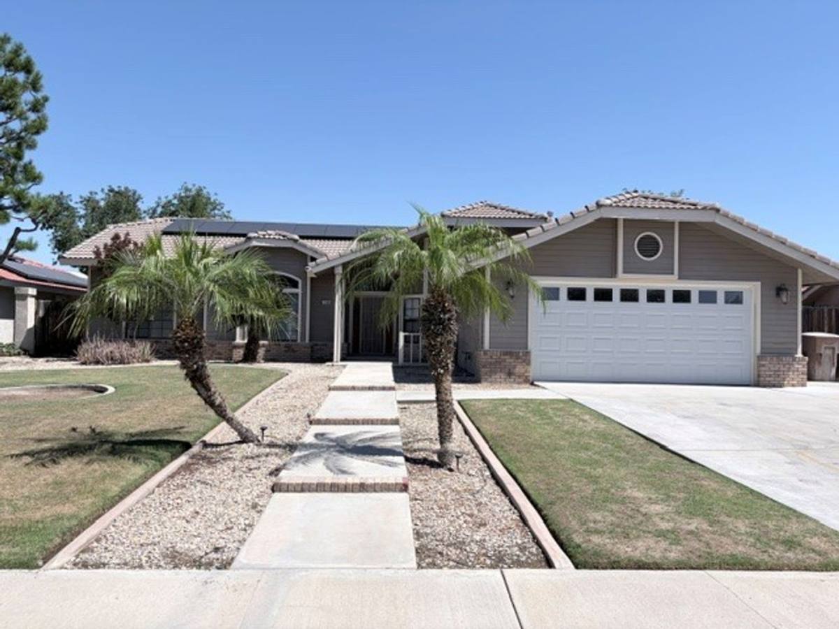 House for rent at 5106 Glacier Canyon Court, Bakersfield, CA 93313