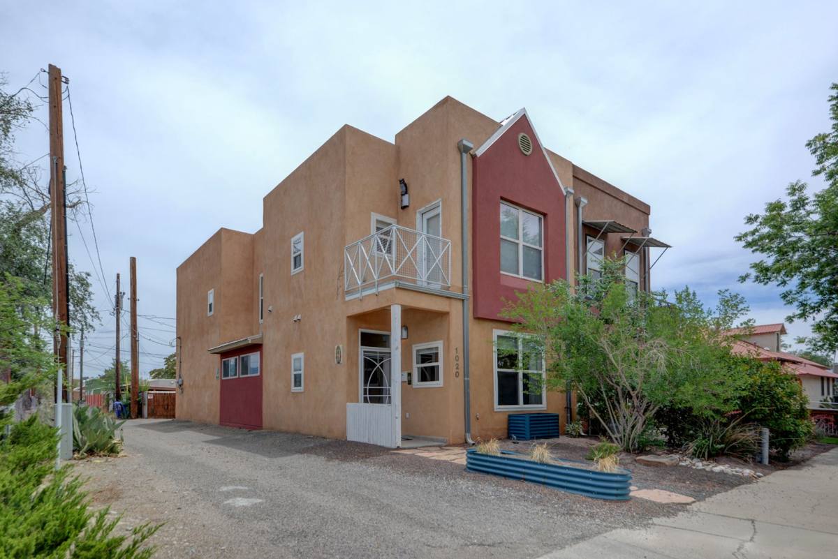 House for rent at 1020 6th St NW, Albuquerque, NM 87102