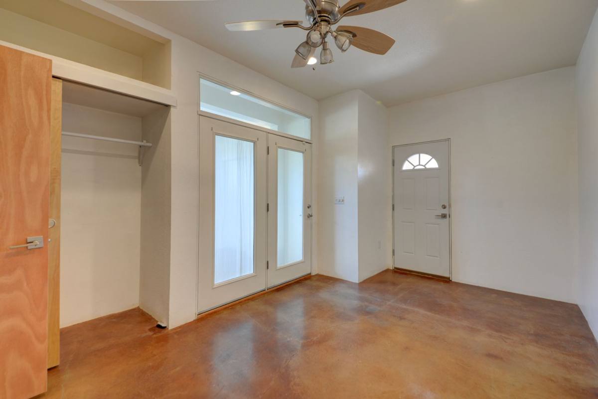 House for rent at 1020 6th St NW, Albuquerque, NM 87102