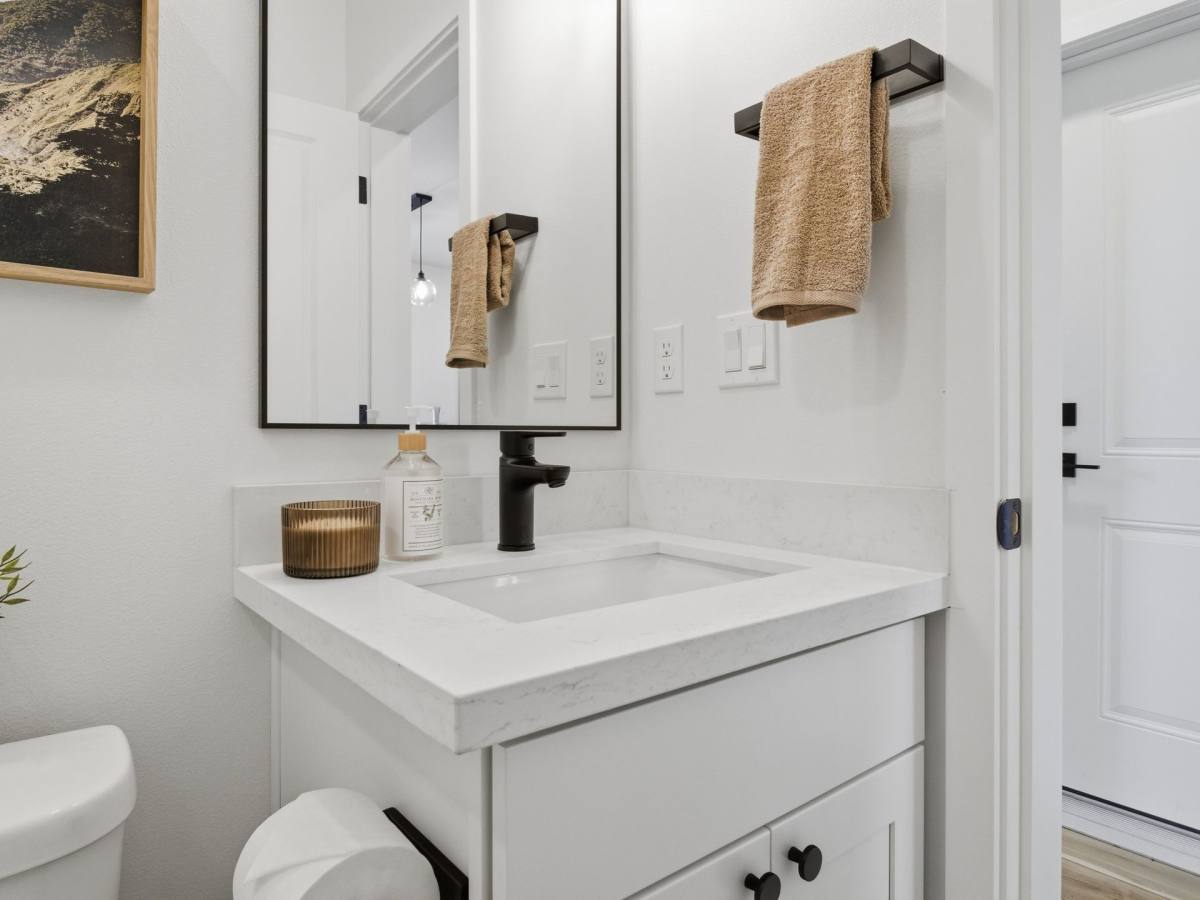 Apartment for rent at 1420 S J St, Tacoma, WA 98405