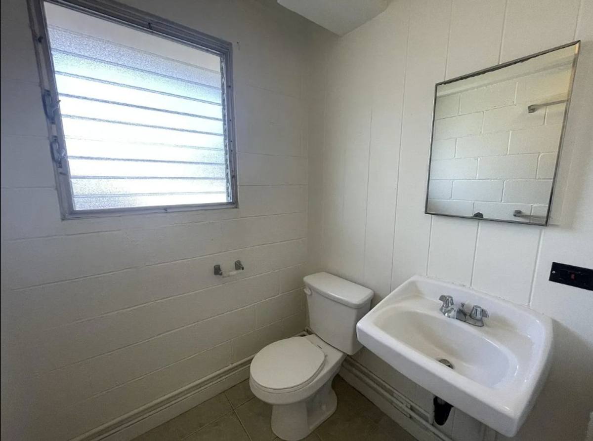 Apartment for rent at 2750 Date St, Honolulu, HI 96816