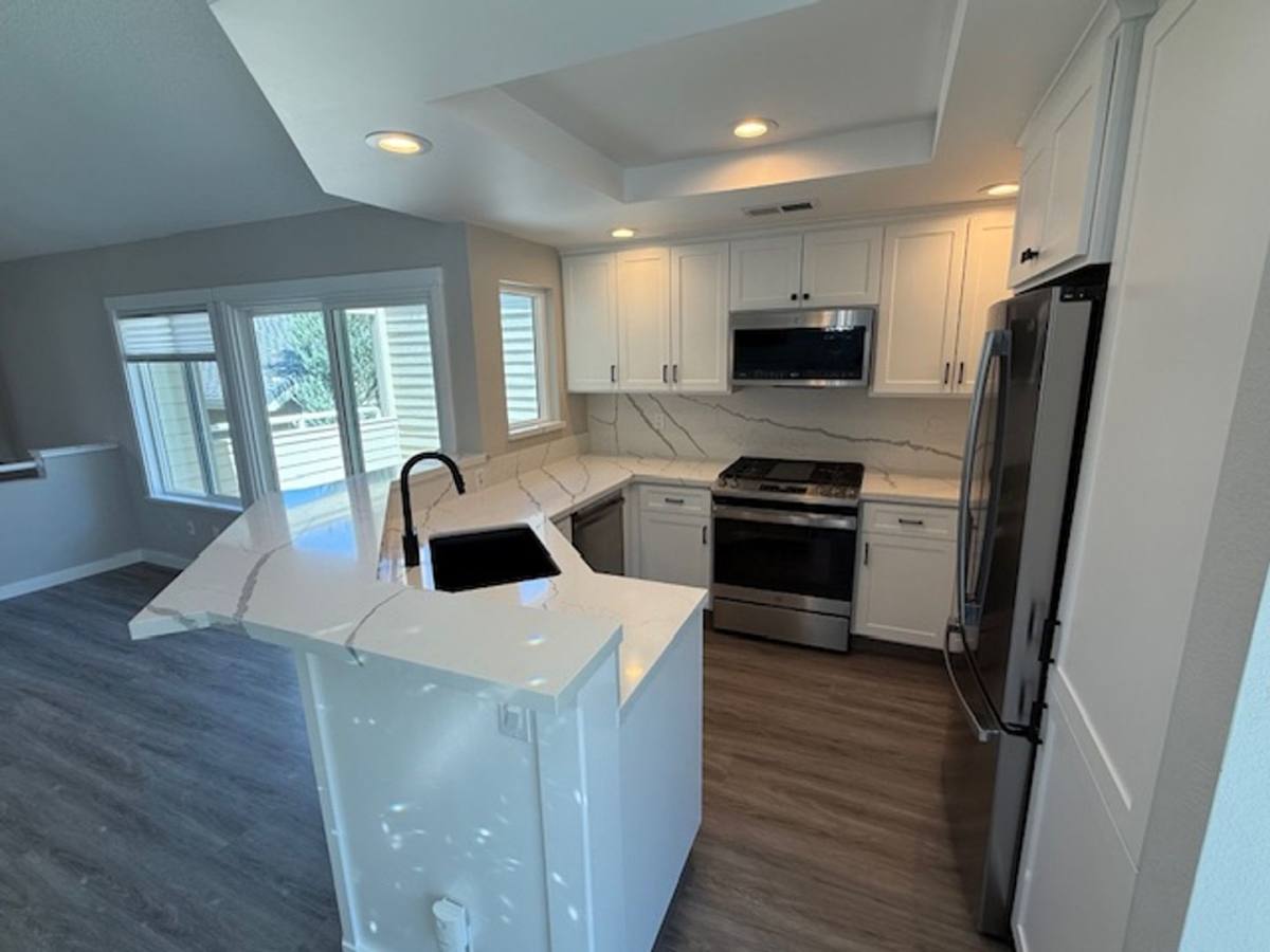 Condo for rent at 117 Tidewater Dr, Hercules, CA 94547