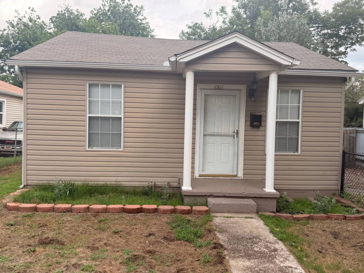 House for rent at 6811 NW 49th St, Bethany, OK 73008