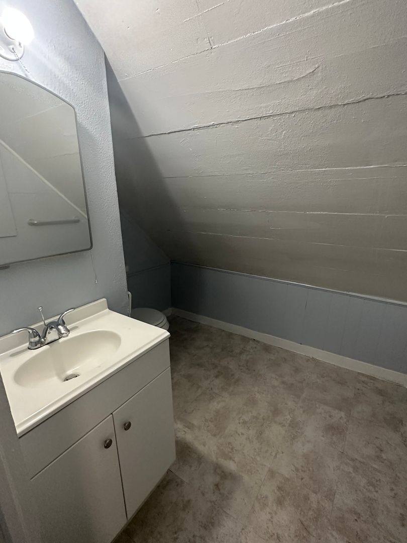 House for rent at 5885 Cable Ave, Cleveland, OH 44127
