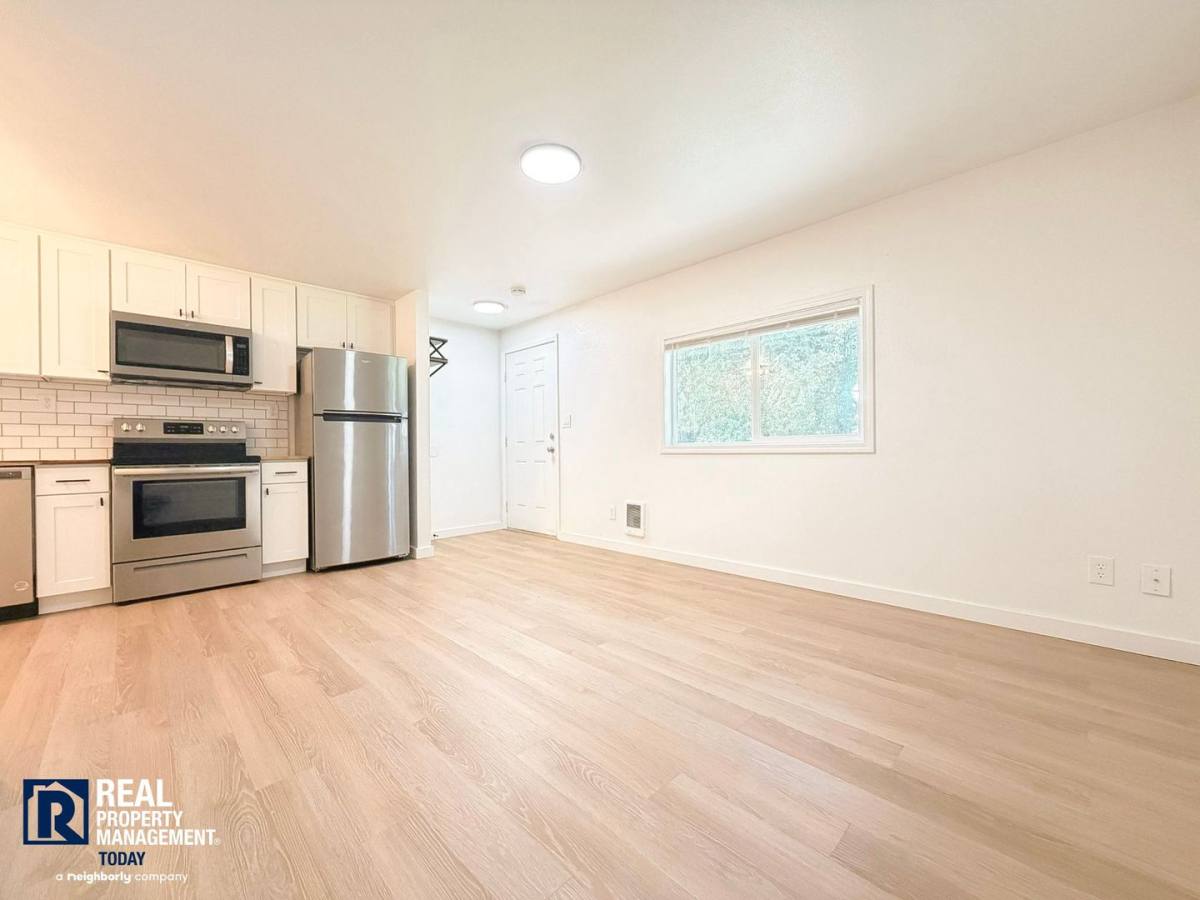 Apartment for rent at 7619 Douglas St W, Lakewood, WA 98499
