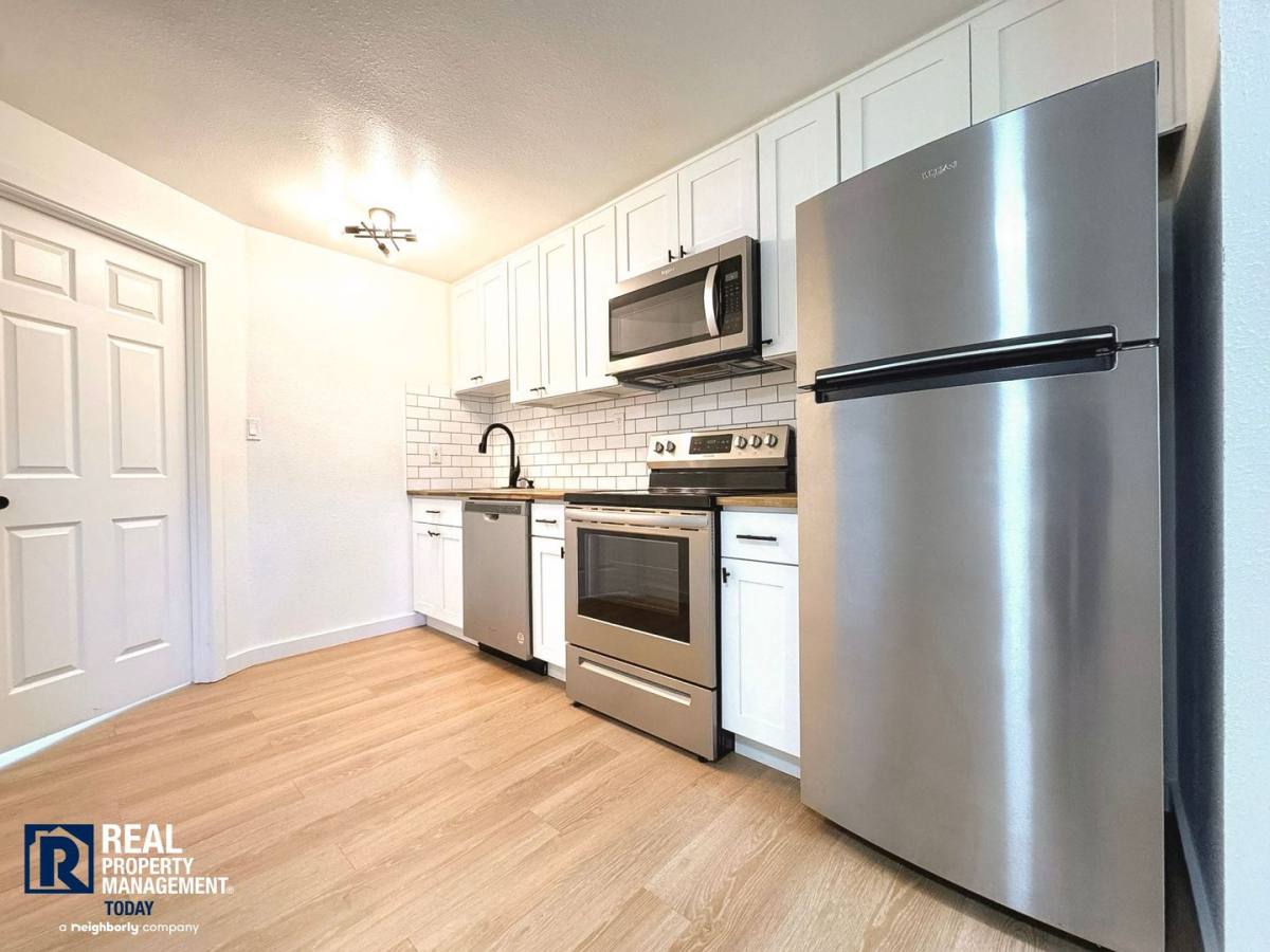 Apartment for rent at 7619 Douglas St W, Lakewood, WA 98499