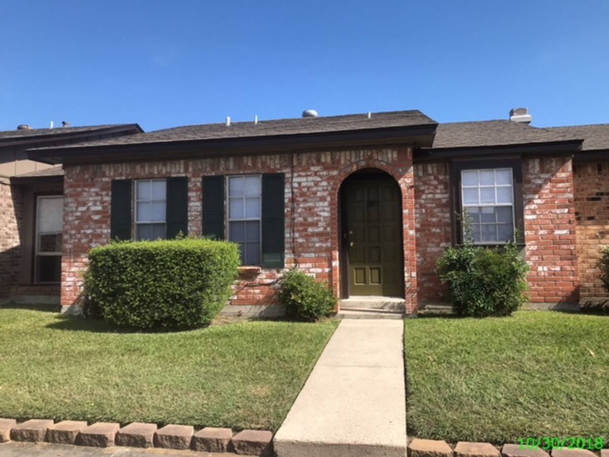 House for rent at 1507 Barcelona Way, Baytown, TX 77520
