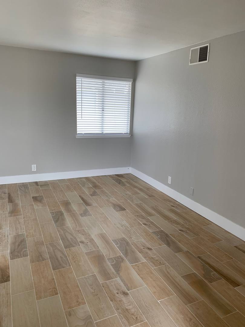 Apartment for rent at 642 W Maple Ave Apts, Orange, CA 92868