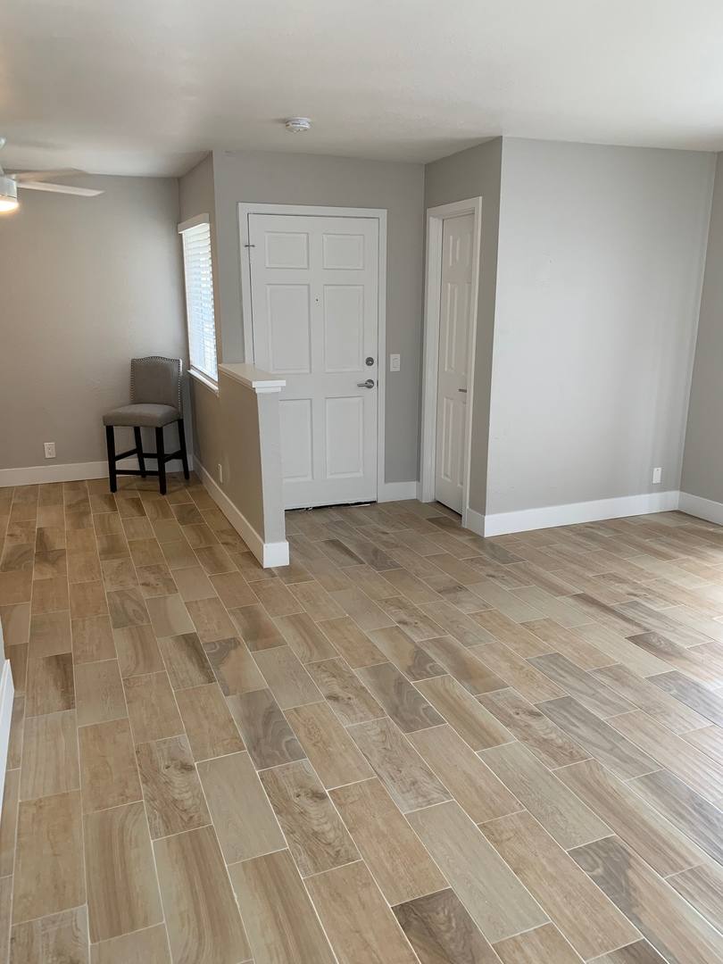 Apartment for rent at 642 W Maple Ave Apts, Orange, CA 92868