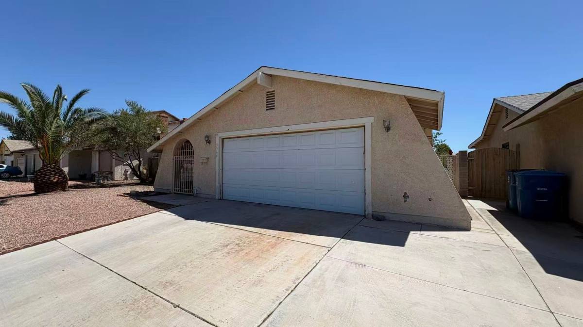House for rent at 3564 Redwood St, Las Vegas, NV 89103