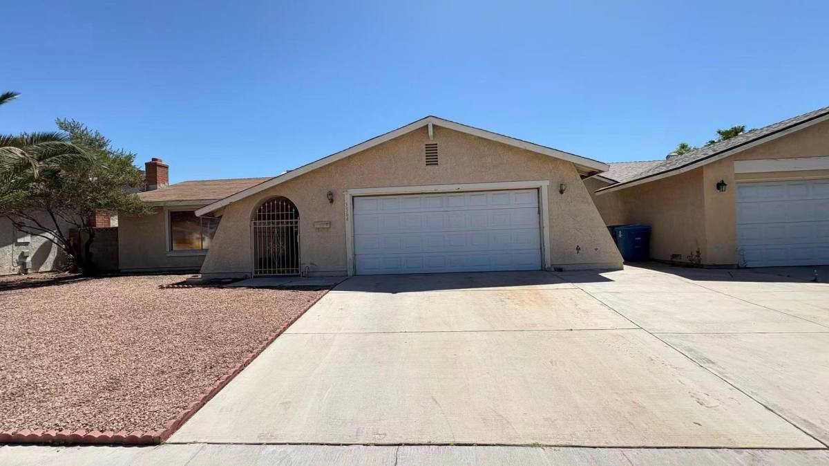 House for rent at 3564 Redwood St, Las Vegas, NV 89103