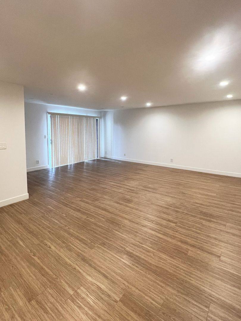 Apartment for rent at 800 Orange Grove Ave, Glendale, CA 91205
