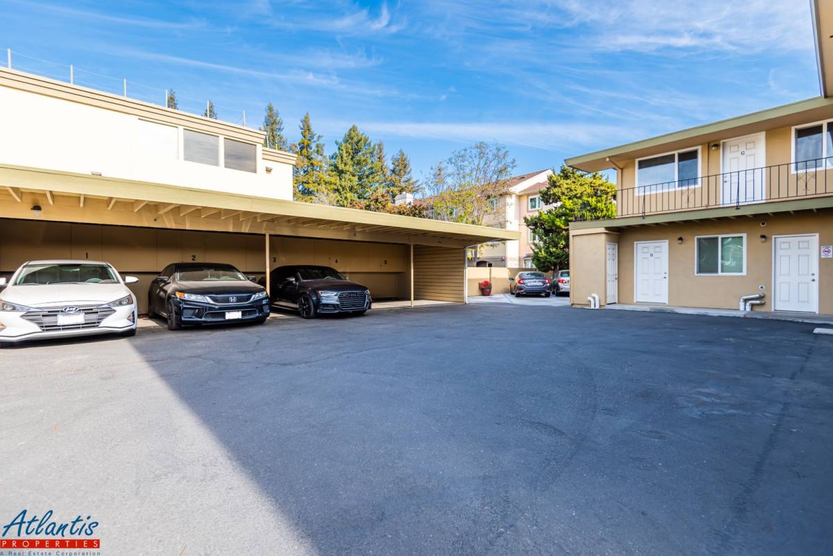 Apartment for rent at 365 W Weddell Dr, Sunnyvale, CA 94089