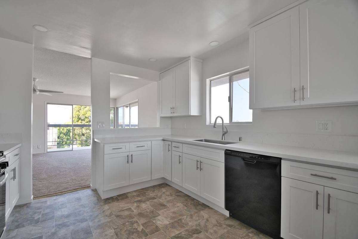 Apartment for rent at 301 W Grand Ave, El Segundo, CA 90245