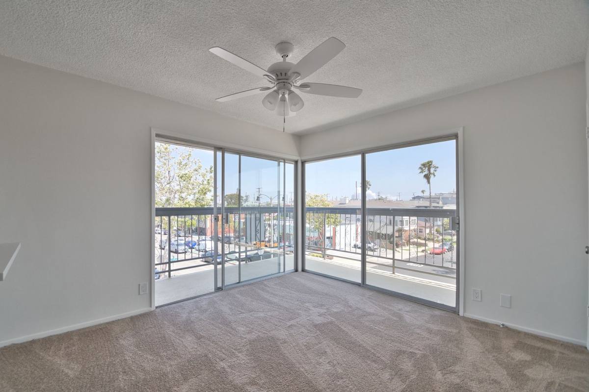 Apartment for rent at 301 W Grand Ave, El Segundo, CA 90245