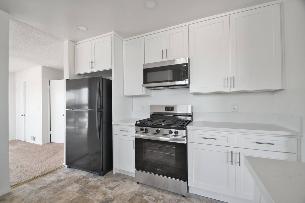 Apartment for rent at 301 W Grand Ave, El Segundo, CA 90245