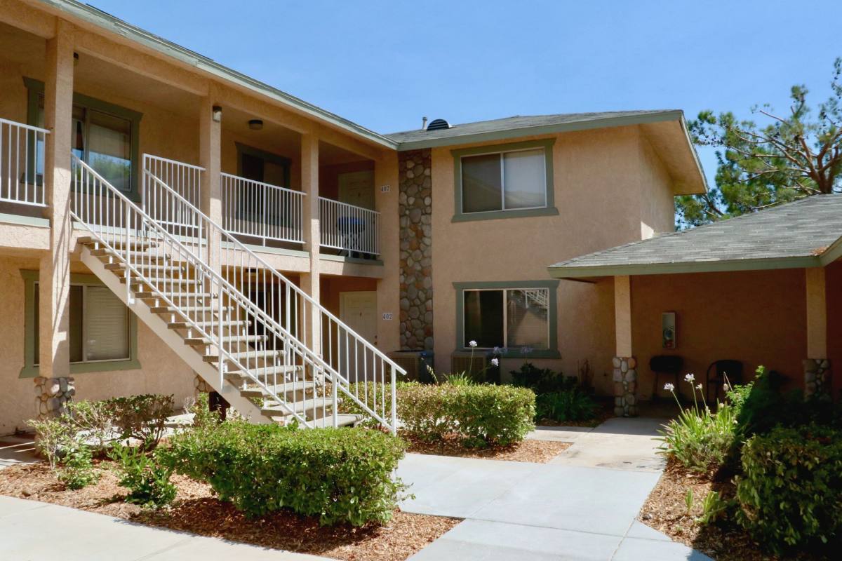 Apartment for rent at 17172 Donert St, Hesperia, CA 92345