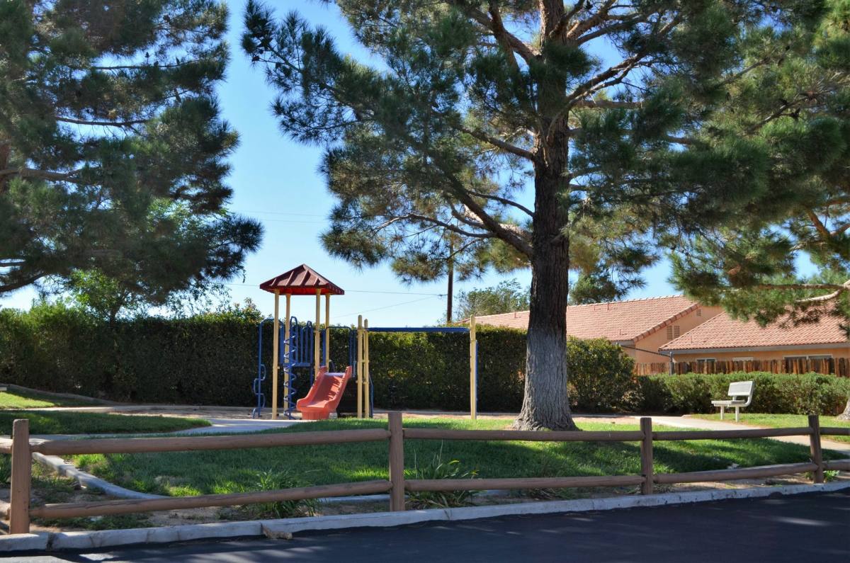 Apartment for rent at 17172 Donert St, Hesperia, CA 92345