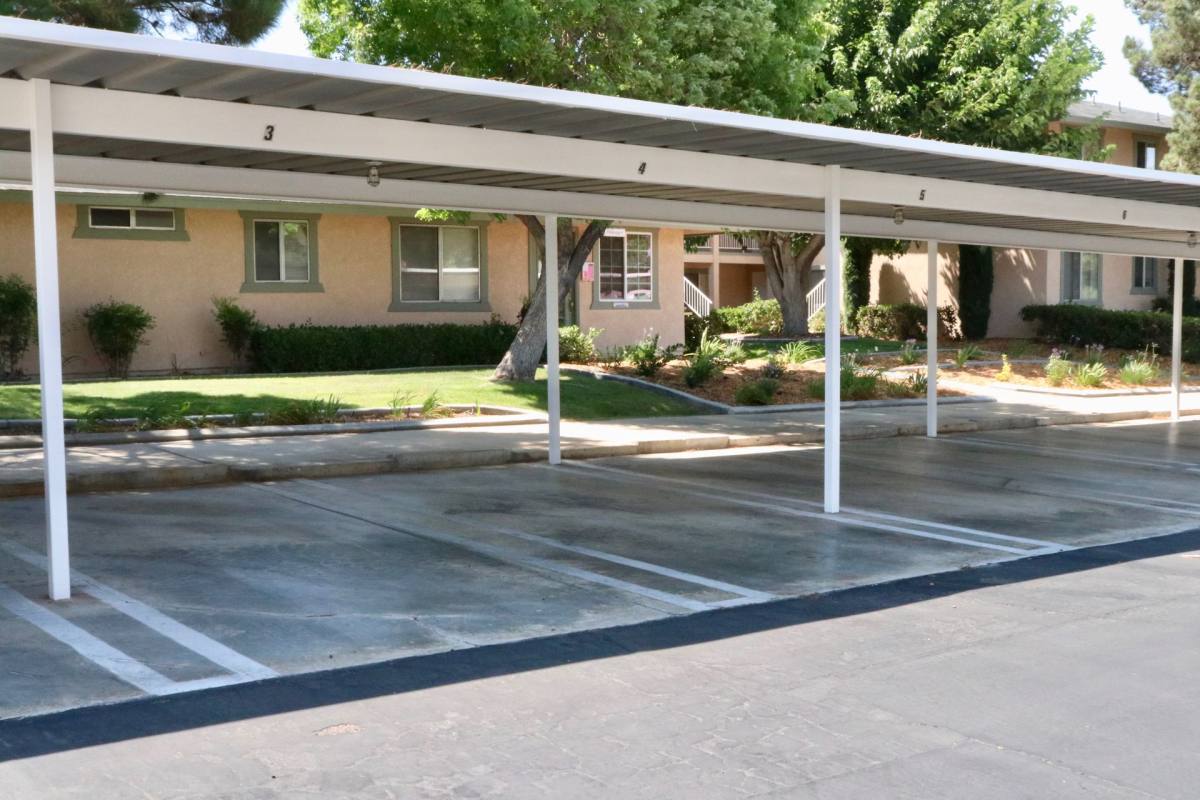 Apartment for rent at 17172 Donert St, Hesperia, CA 92345